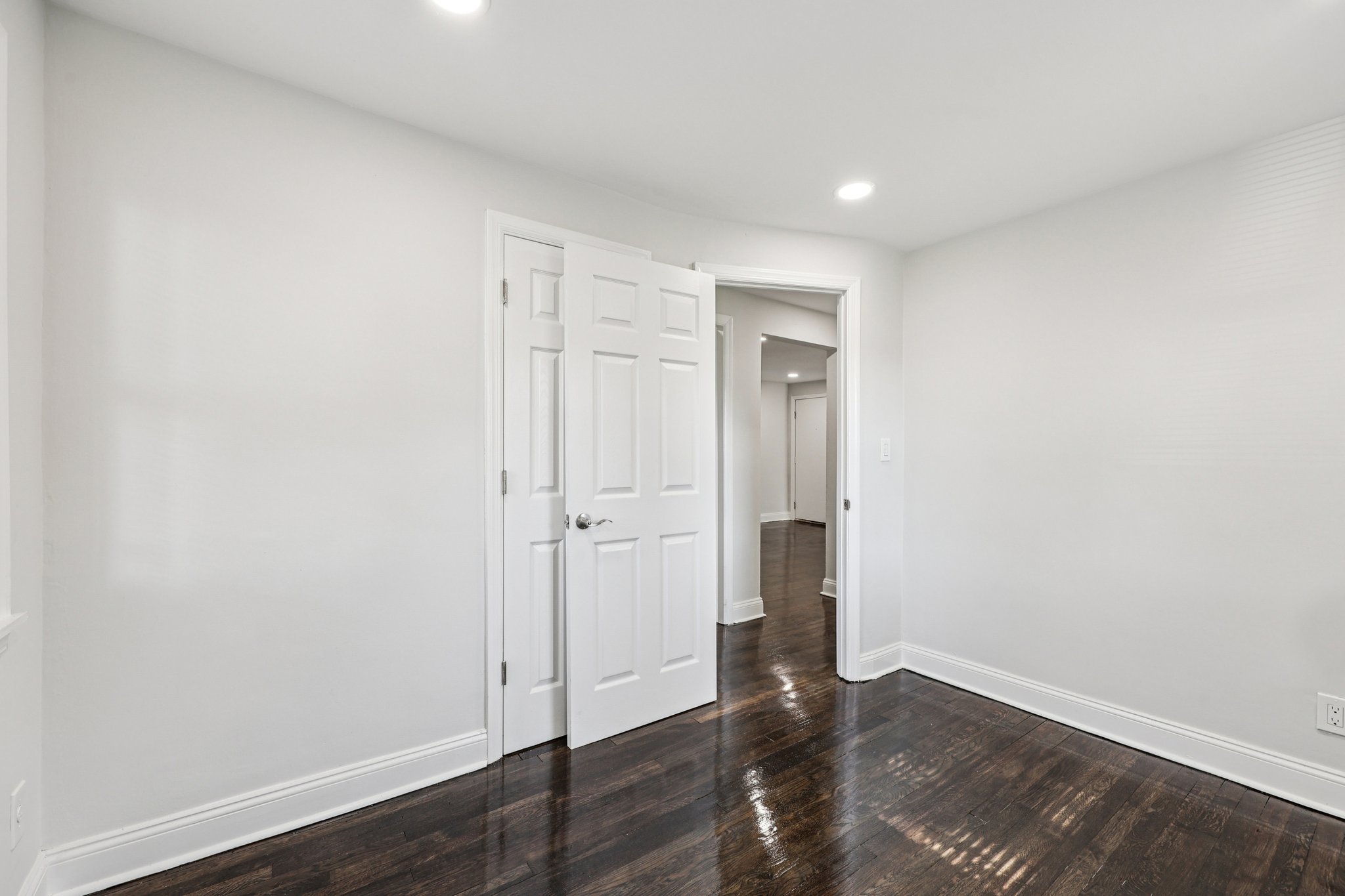 Gallery Photo 16
